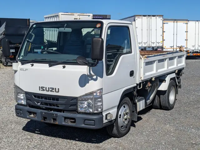 いすゞ エルフ TPG-NKR85AN(2WD)の写真1