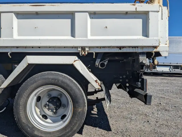 いすゞ エルフ TPG-NKR85AN(2WD)の写真16