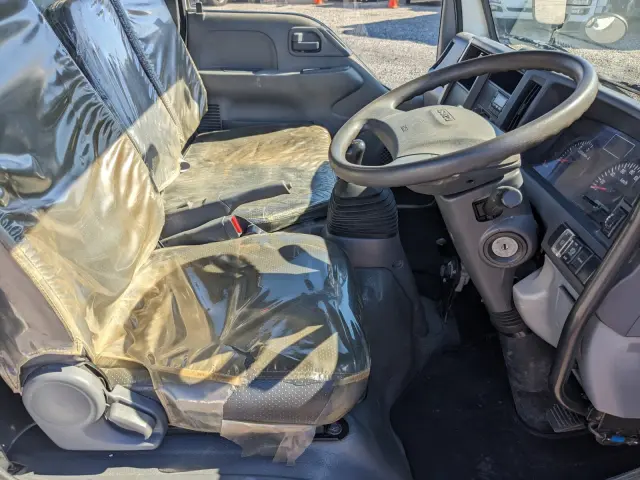いすゞ エルフ TPG-NKR85AN(2WD)の写真23