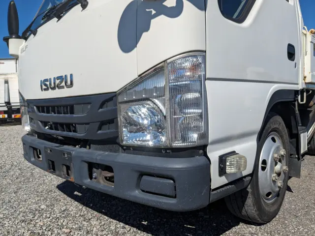 いすゞ エルフ TPG-NKR85AN(2WD)の写真28