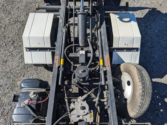 いすゞ エルフ TPG-NKR85AN(2WD)の写真38