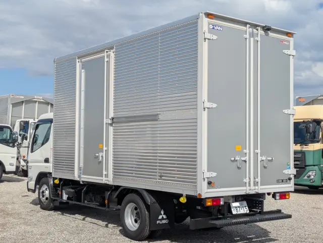 三菱 キャンター 2RG-FEA20(2WD)の写真3