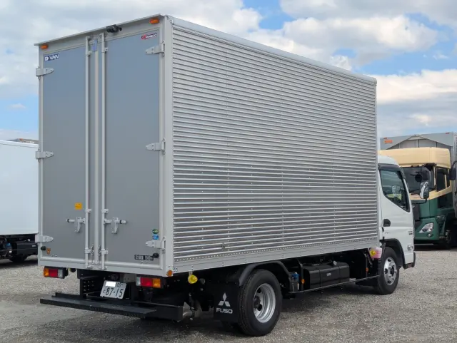 三菱 キャンター 2RG-FEA20(2WD)の写真4