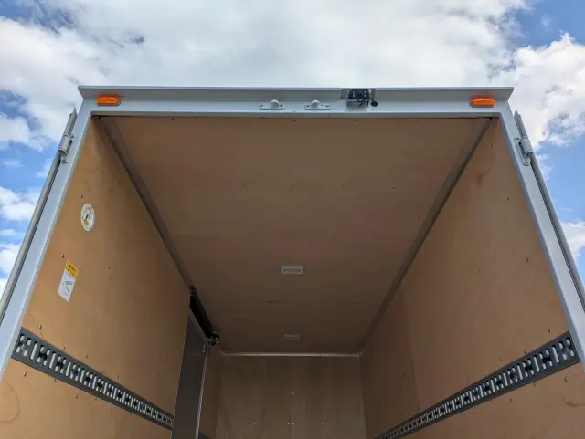 三菱 キャンター 2RG-FEA20(2WD)の写真9
