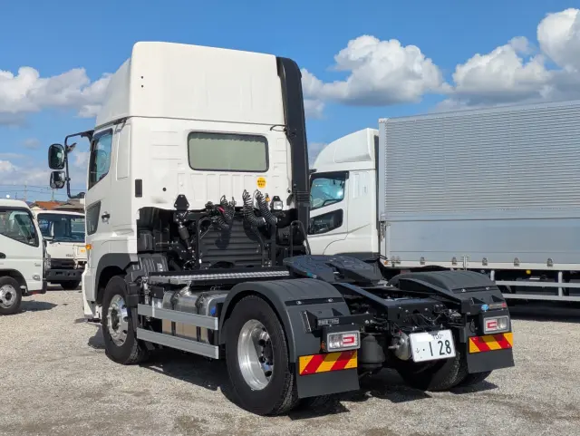 日野 プロフィア 2WG-SH1EDGG(2WD)の写真3
