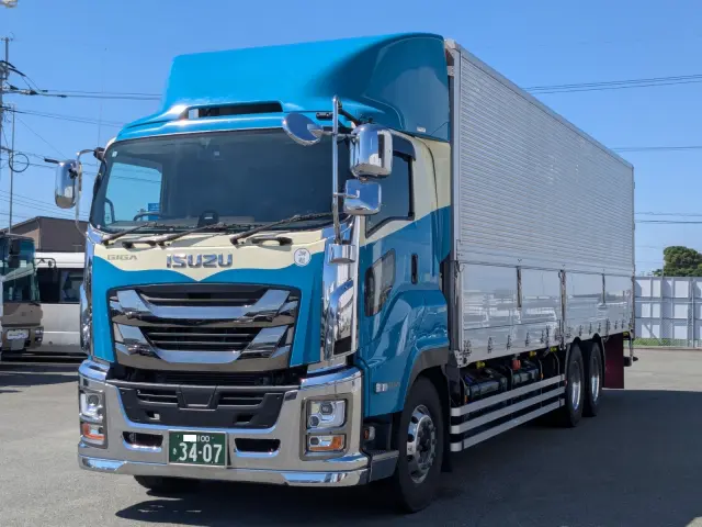 いすゞ ギガ 2PG-CYL77D(6x2)の写真3