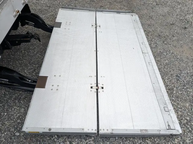 日野 レンジャー 2KG-FD2ABG(2WD)の写真9