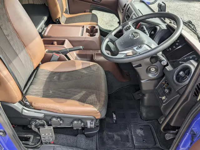 日野 レンジャー 2KG-FD2ABG(2WD)の写真12