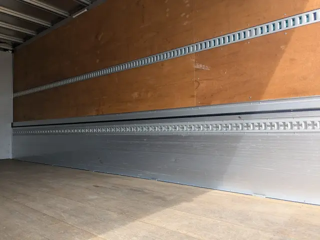 日野 レンジャー 2KG-FD2ABG(2WD)の写真11