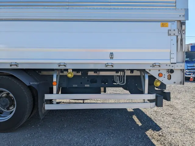 いすゞ フォワード 2KG-FK64F(2WD)の写真20