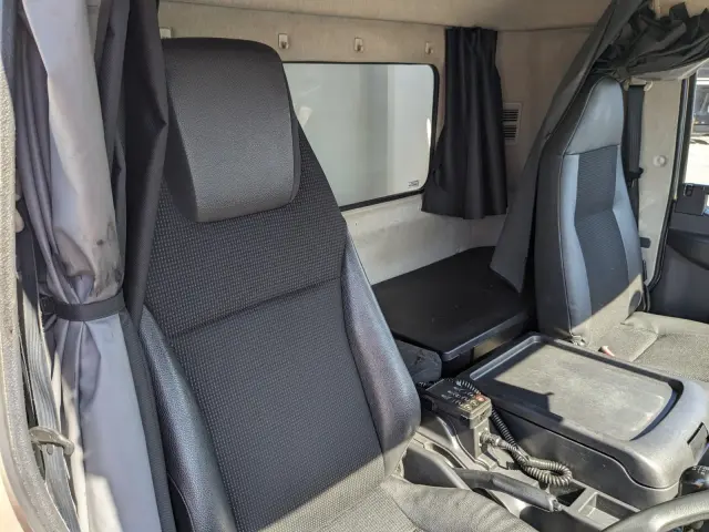 いすゞ フォワード 2KG-FK64F(2WD)の写真27