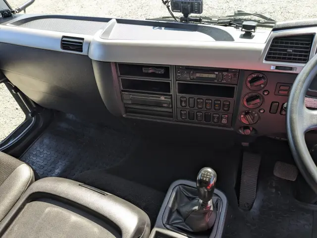 いすゞ フォワード 2KG-FK64F(2WD)の写真28