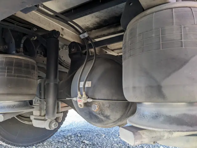 いすゞ フォワード 2KG-FK64F(2WD)の写真32