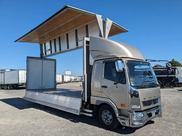 いすゞ フォワード 2KG-FK64F(2WD)の写真35