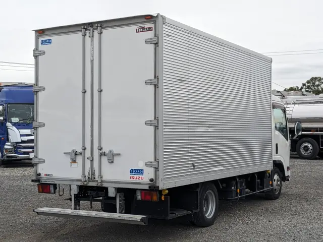 いすゞ エルフ TRG-NPR85AN(2WD)の写真4