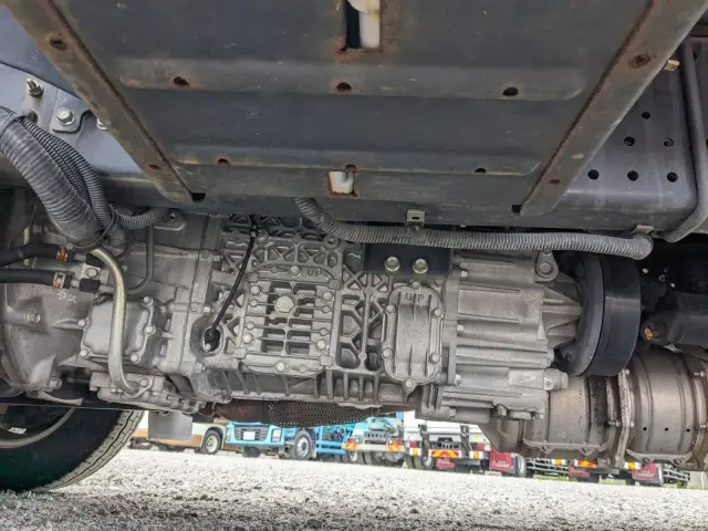 いすゞ エルフ TRG-NPR85AN(2WD)の写真22