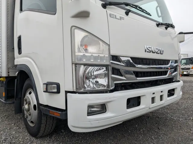 いすゞ エルフ TRG-NPR85AN(2WD)の写真26