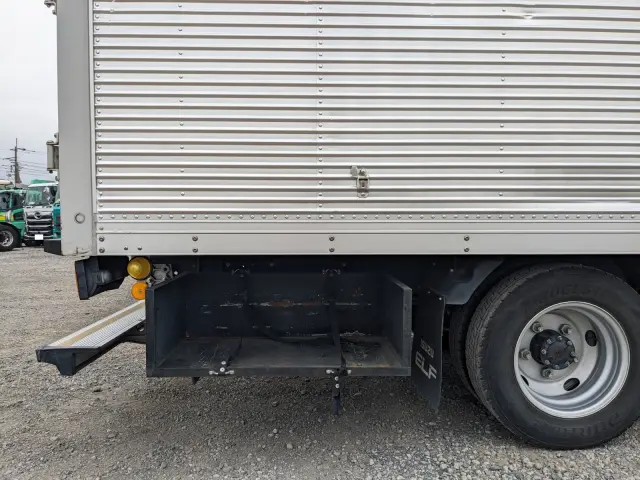 いすゞ エルフ TRG-NPR85AN(2WD)の写真32