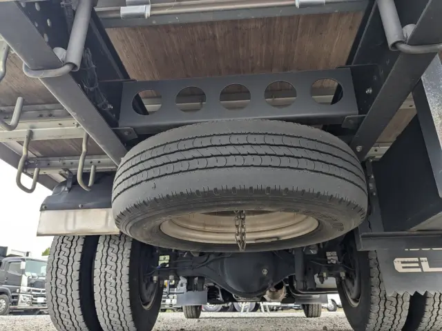 いすゞ エルフ TRG-NPR85AN(2WD)の写真33