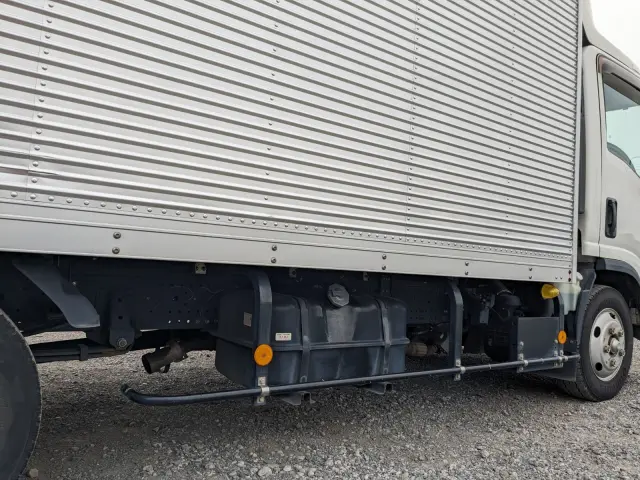 いすゞ エルフ TRG-NPR85AN(2WD)の写真35