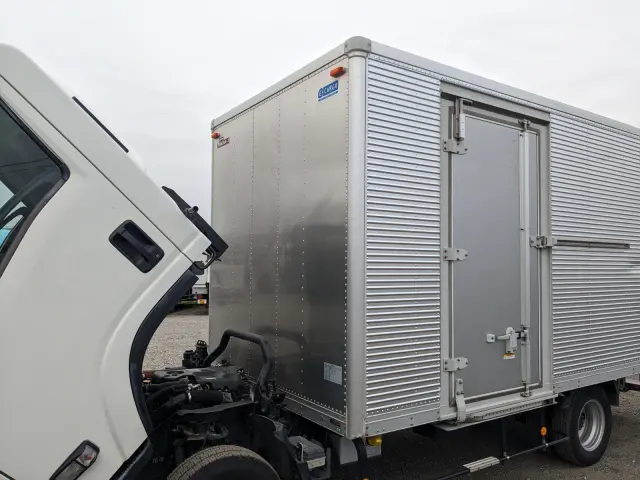いすゞ エルフ TRG-NPR85AN(2WD)の写真40