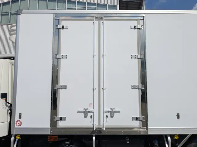 三菱 ファイター 2KG-FK65F(2WD)の写真13