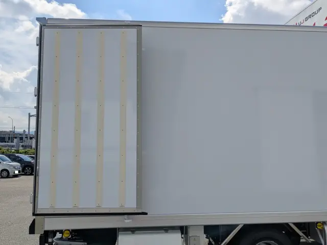 三菱 ファイター 2KG-FK65F(2WD)の写真15