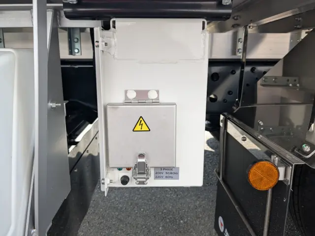 三菱 ファイター 2KG-FK65F(2WD)の写真41