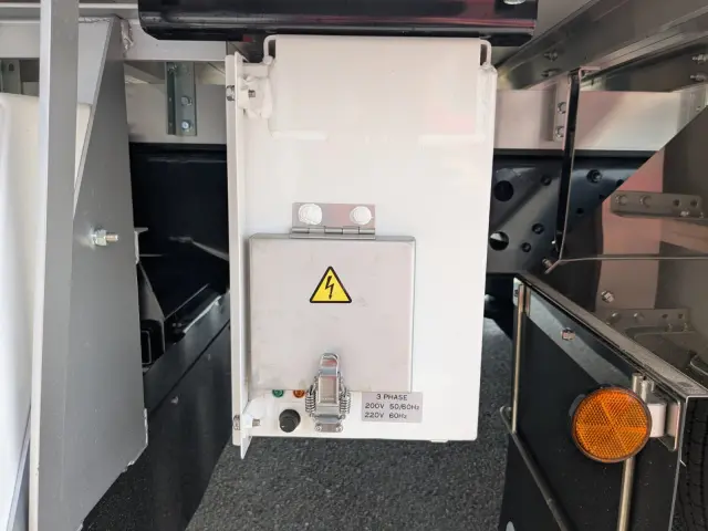 三菱 ファイター 2KG-FK65F(2WD)の写真41