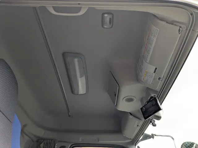 いすゞ ギガ 2PG-CYJ77C(8x4)の写真9