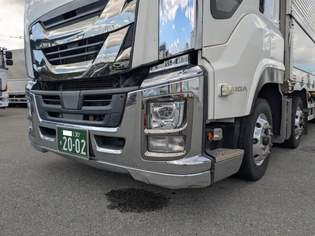 いすゞ ギガ 2PG-CYJ77C(8x4)の写真13