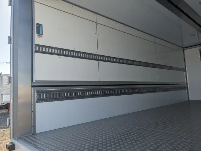 三菱 ファイター 2KG-FK65F(2WD)の写真20