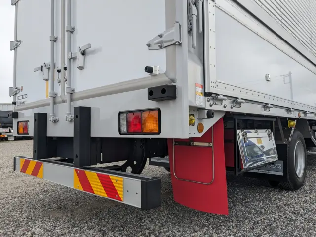三菱 ファイター 2KG-FK65F(2WD)の写真8