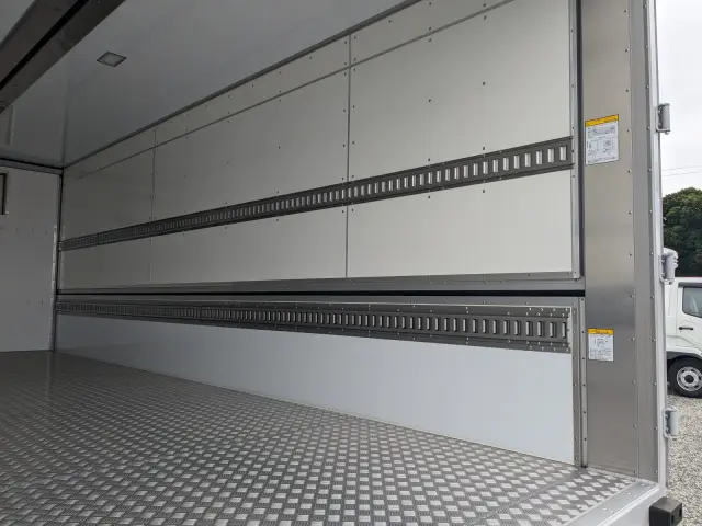 三菱 ファイター 2KG-FK65F(2WD)の写真18