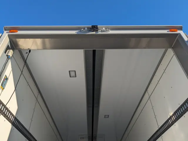 三菱 ファイター 2KG-FK65F(2WD)の写真13