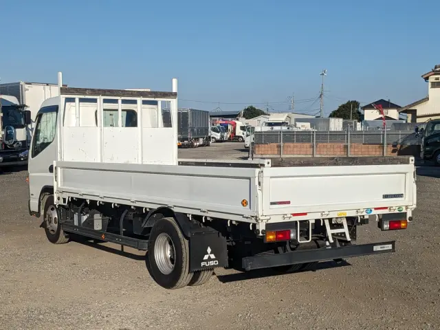 三菱 キャンター 2RG-FEA20(2WD)の写真3