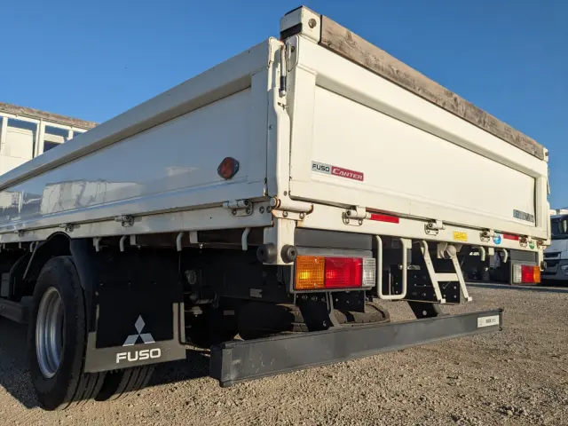 三菱 キャンター 2RG-FEA20(2WD)の写真7