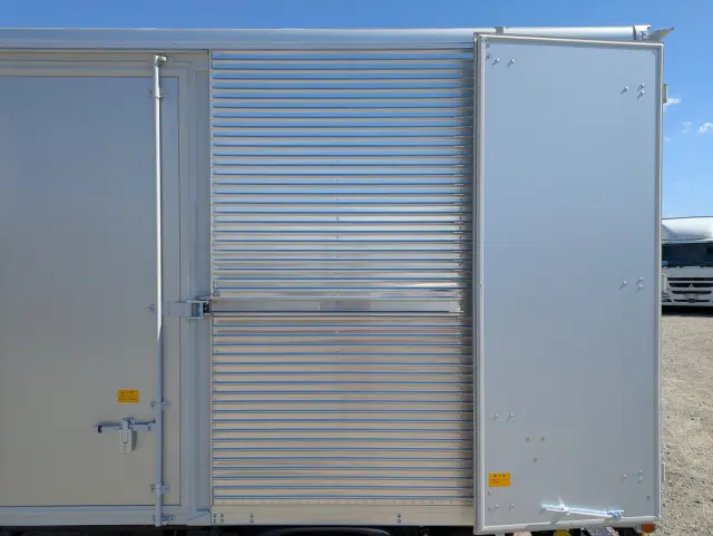 三菱 キャンター 2RG-FEA20(2WD)の写真13