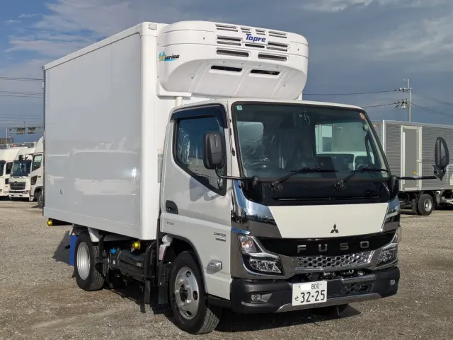 三菱 キャンター 2RG-FBAV0(2WD)の写真2