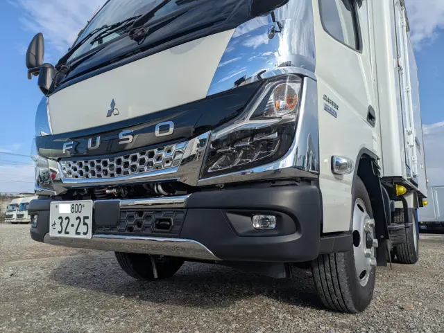 三菱 キャンター 2RG-FBAV0(2WD)の写真6