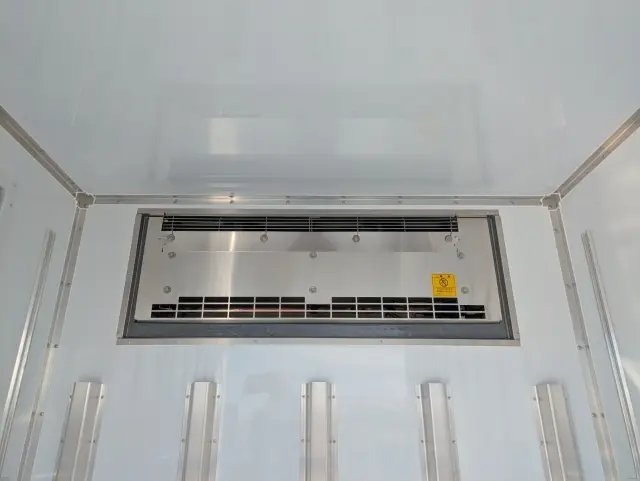 三菱 キャンター 2RG-FBAV0(2WD)の写真14