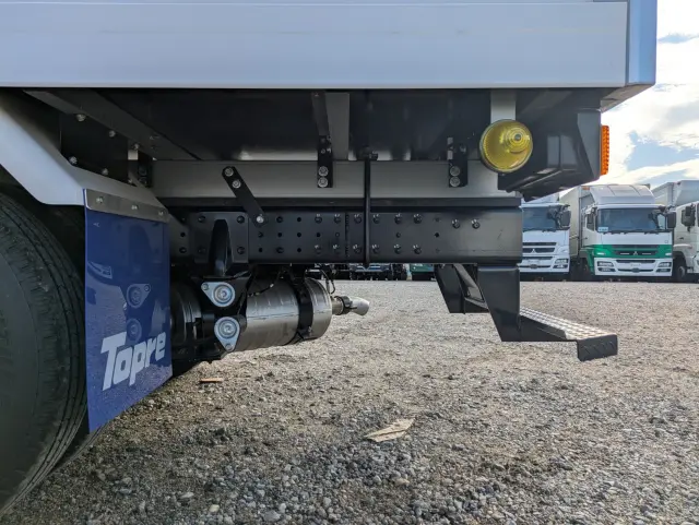 三菱 キャンター 2RG-FBAV0(2WD)の写真31