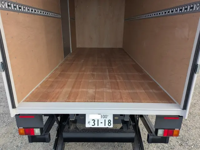 三菱 キャンター 2RG-FEAV0(2WD)の写真12