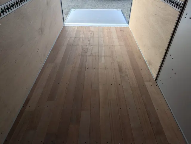 三菱 キャンター 2RG-FEAV0(2WD)の写真17