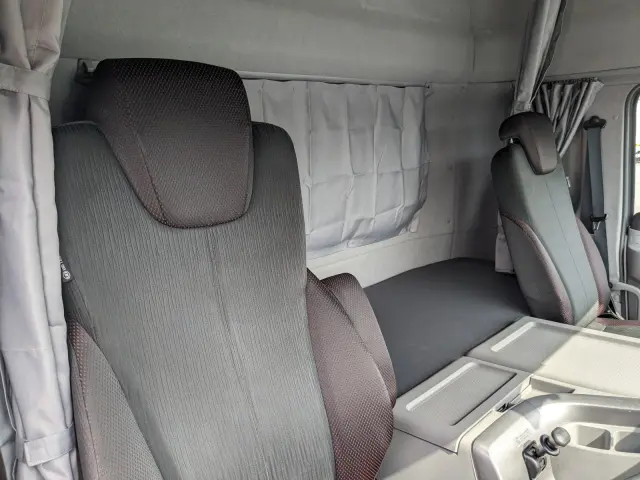 UD クオン 2PG-GK5AAD(2WD)の写真21
