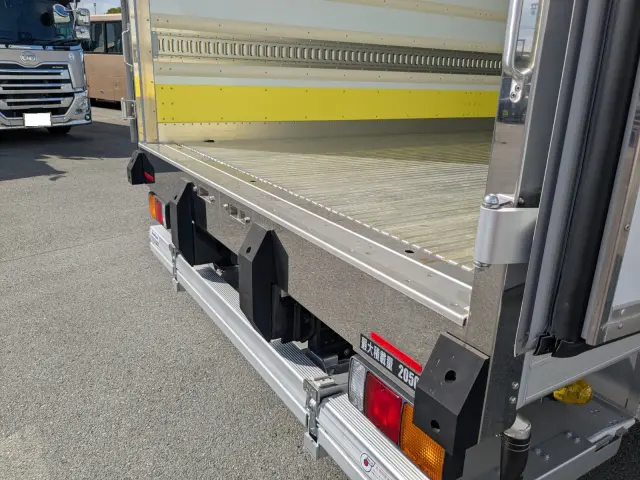三菱 ファイター 2KG-FK65F(2WD)の写真19
