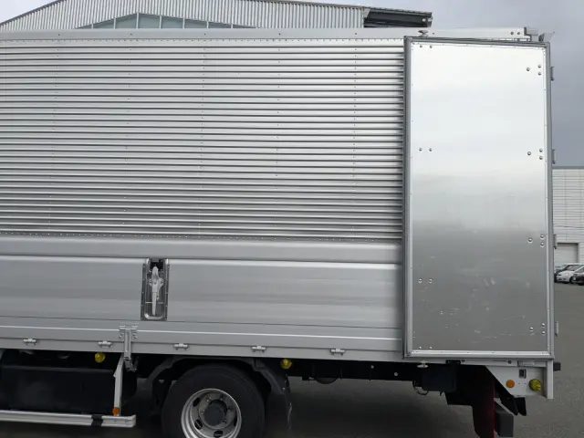 日野 レンジャー 2KG-FD2ABG(2WD)の写真9