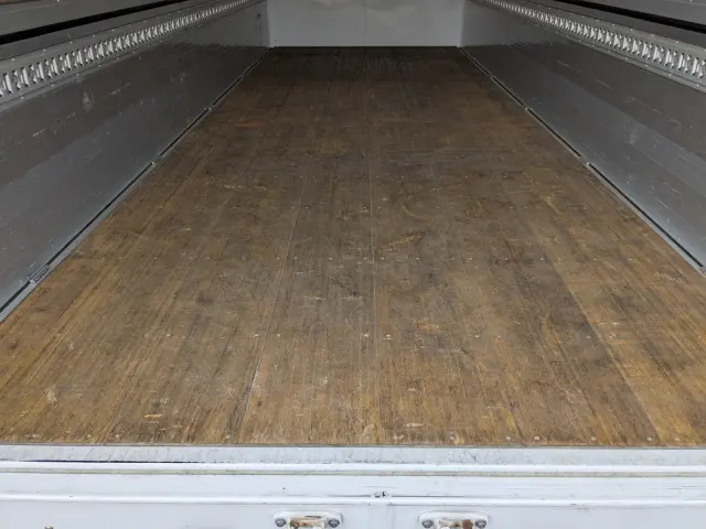日野 レンジャー 2KG-FD2ABG(2WD)の写真19