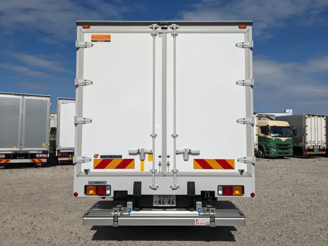 三菱 ファイター 2KG-FK65F(2WD)の写真5