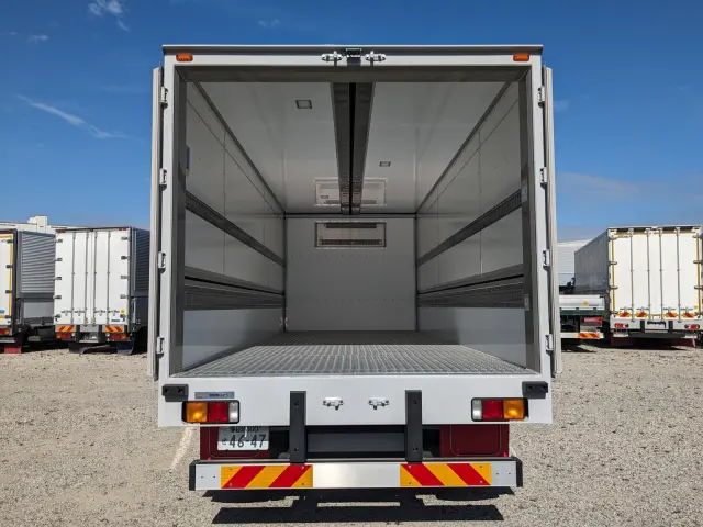 三菱 ファイター 2KG-FK65F(2WD)の写真7